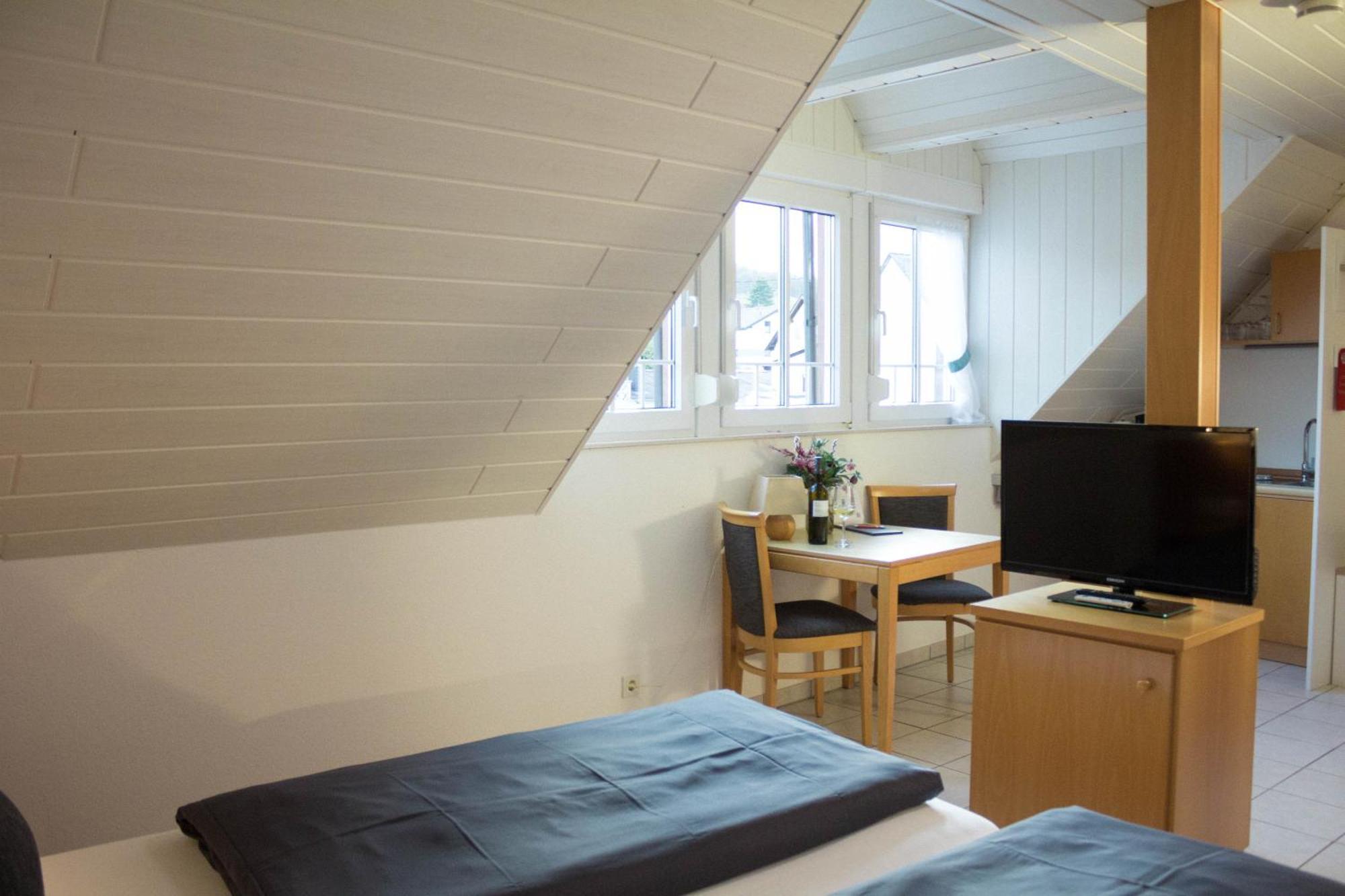 Gaestehaus Kiebel Lösnich Eksteriør bilde